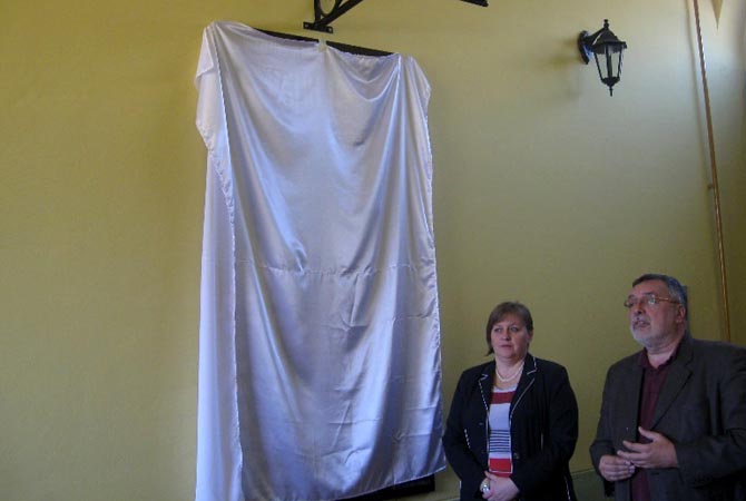Táblaavatás a Kultúrotthonban 2015. november 13. képek